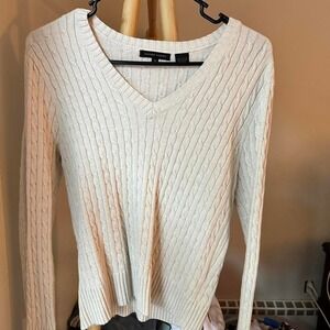 Cotton‎ V-neck Sweater